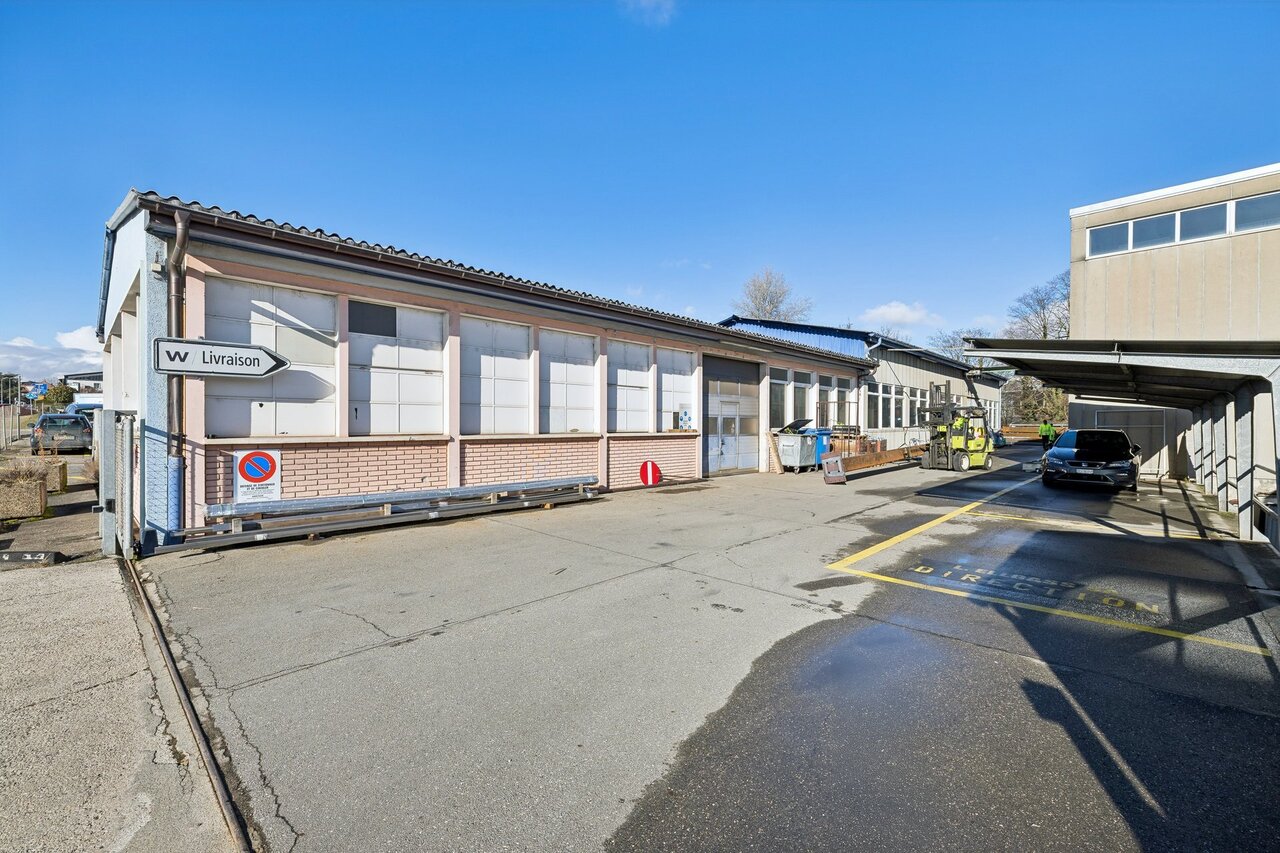 636m² atelier, Foto 1 von 4