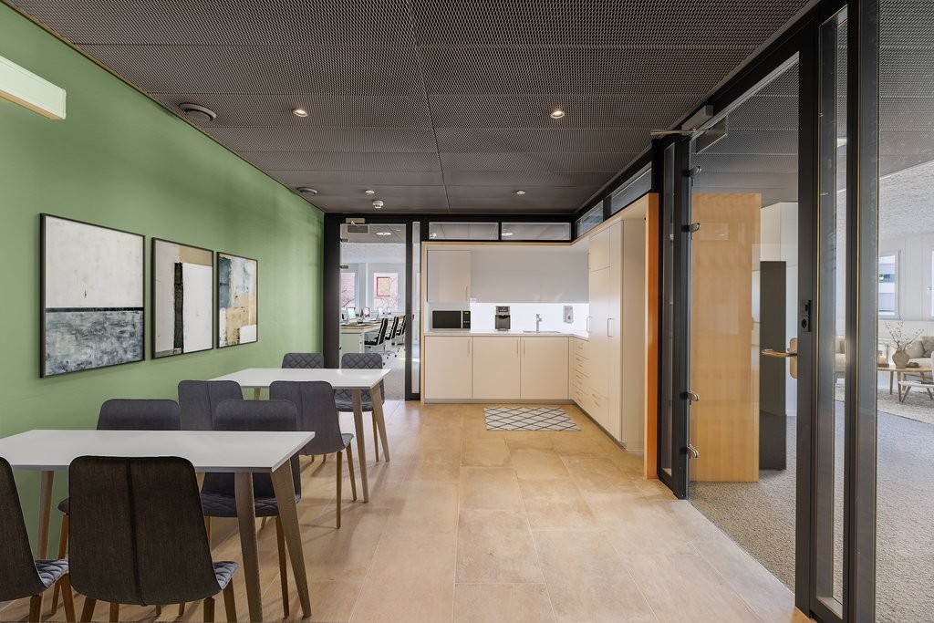 400m² office
