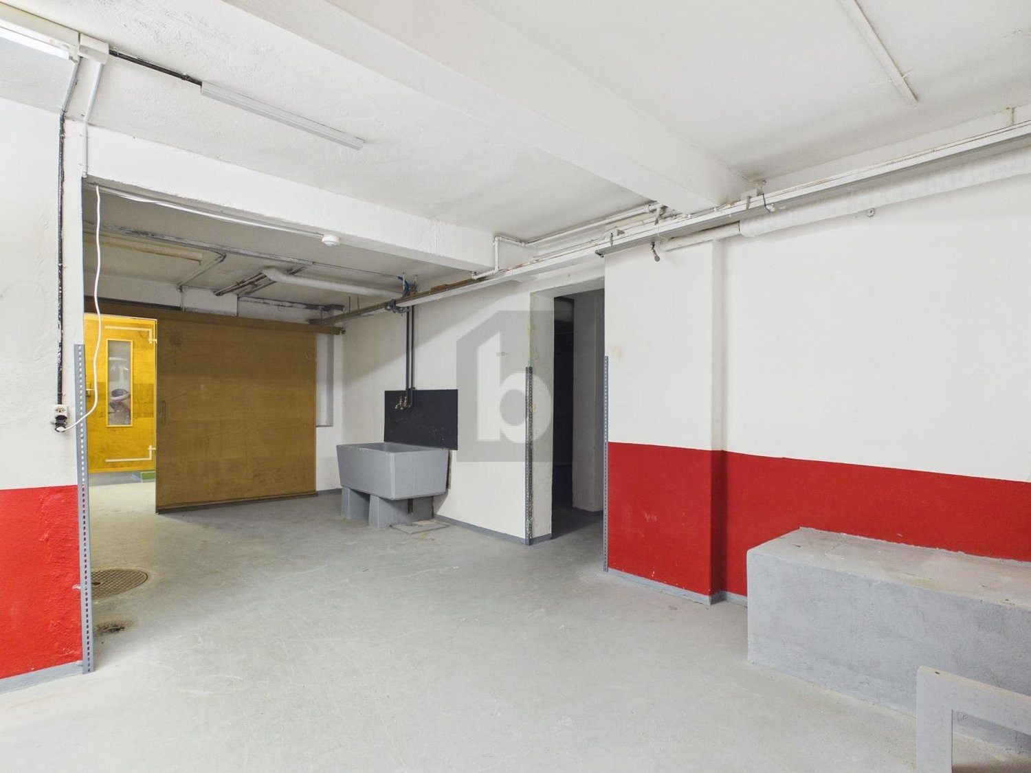 199m² deposito, foto 4 di 4