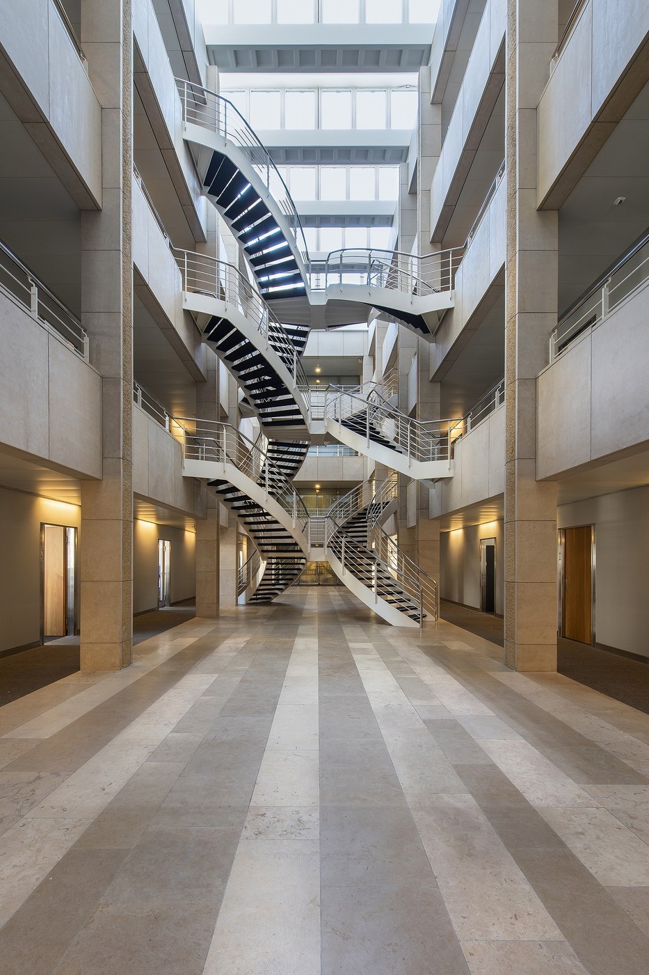 793m² office, Foto 2 von 8
