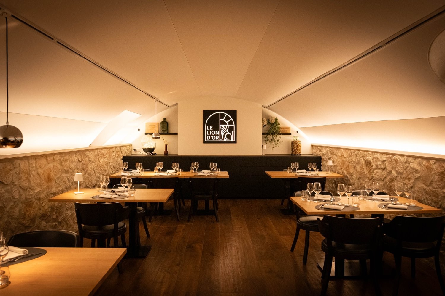 261m² Laden