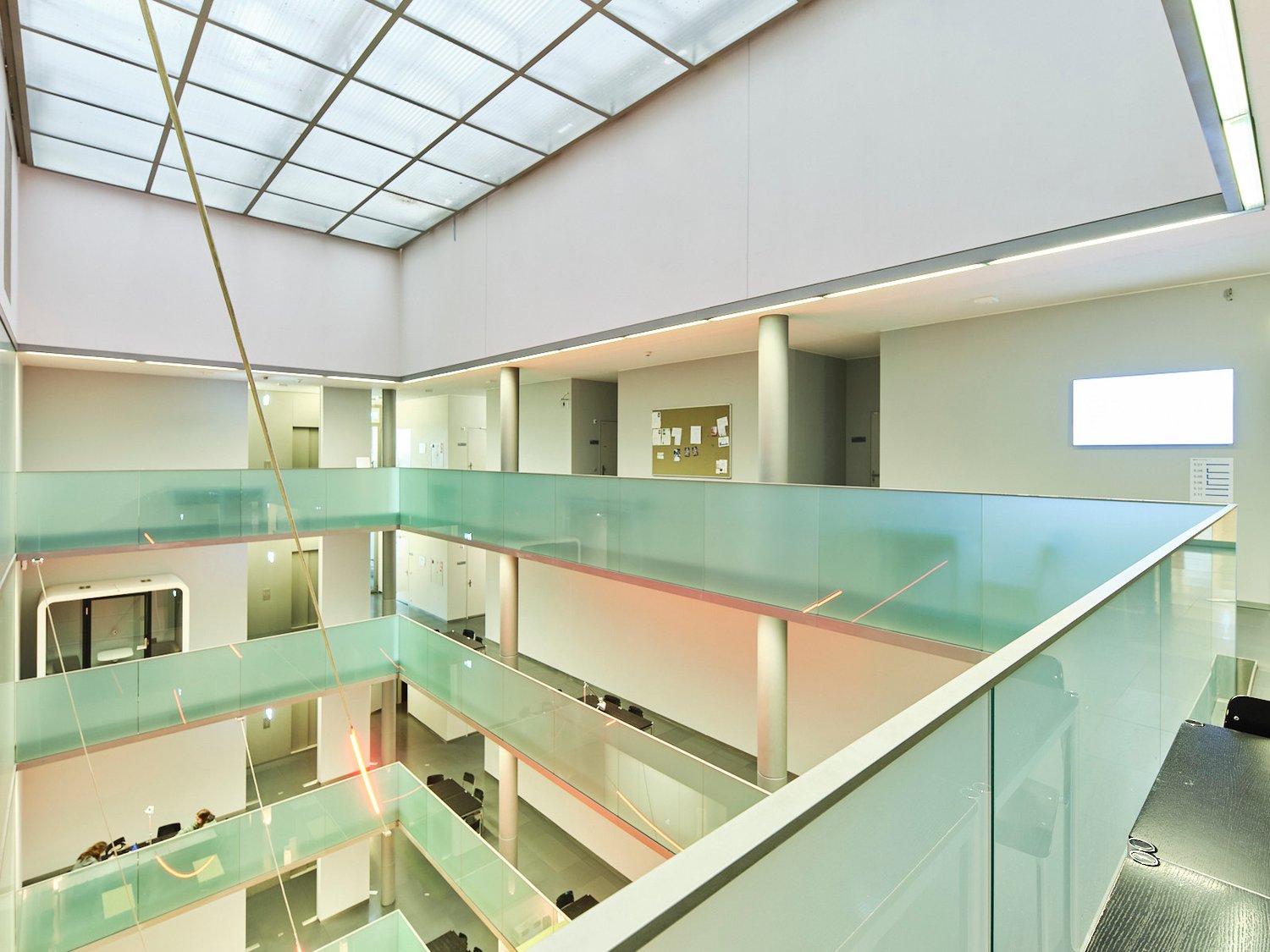 8980m² office, Foto 4 von 9