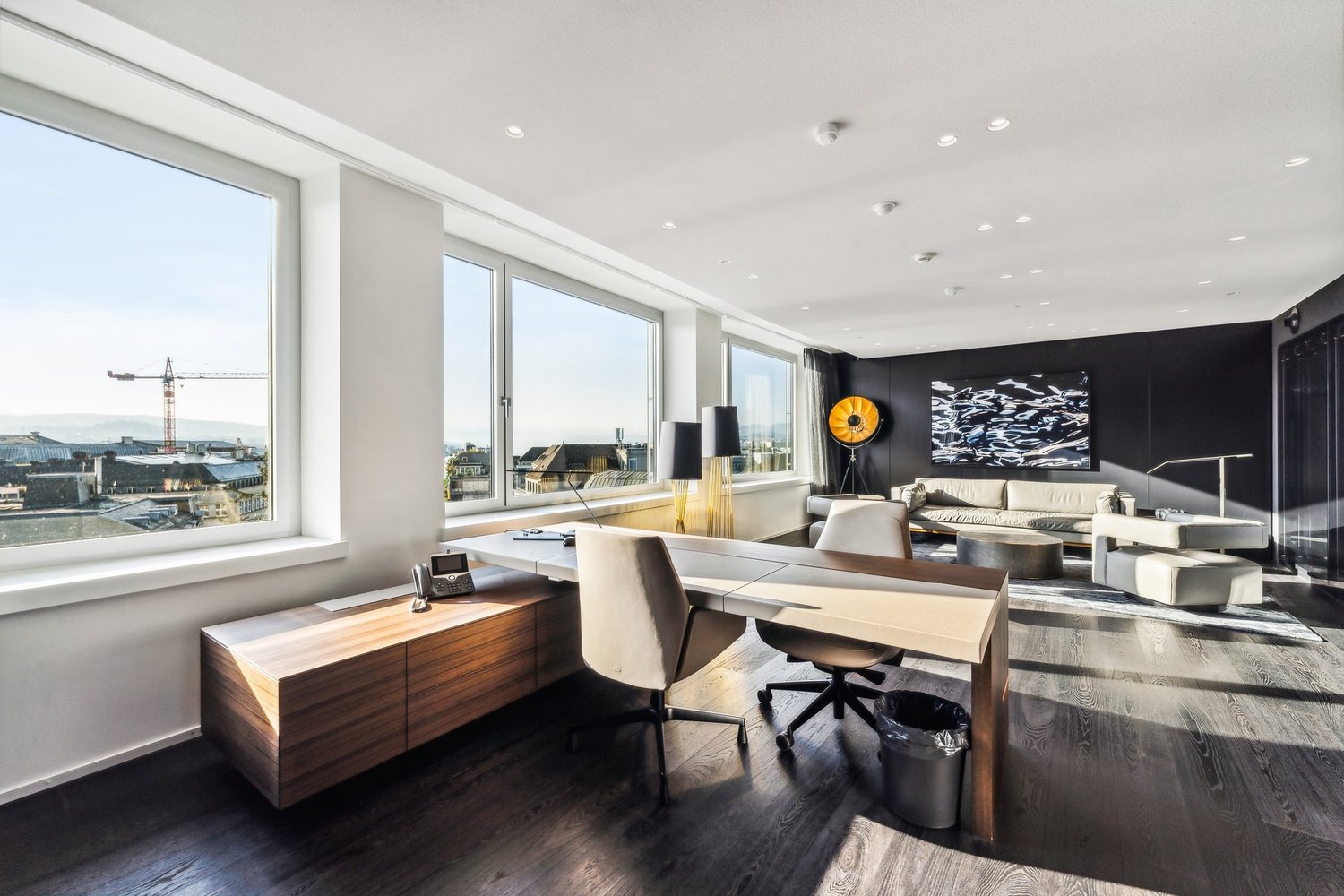 550m² office