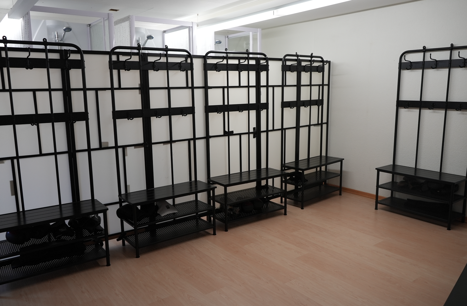 Commercial, foto 5 di 9