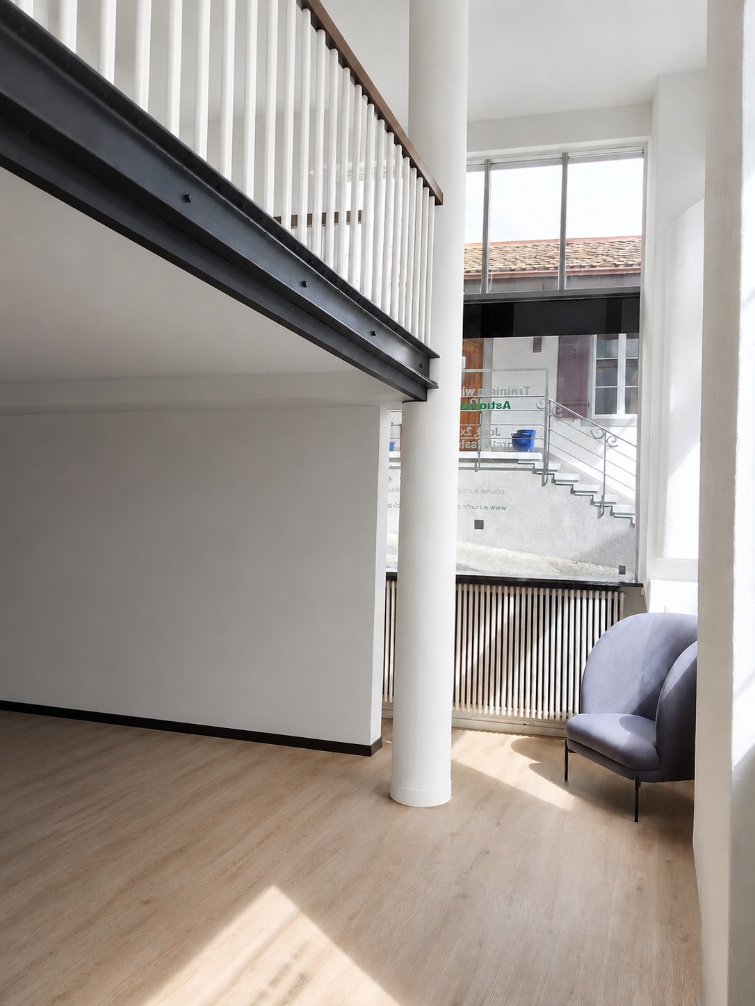 108m² commercial