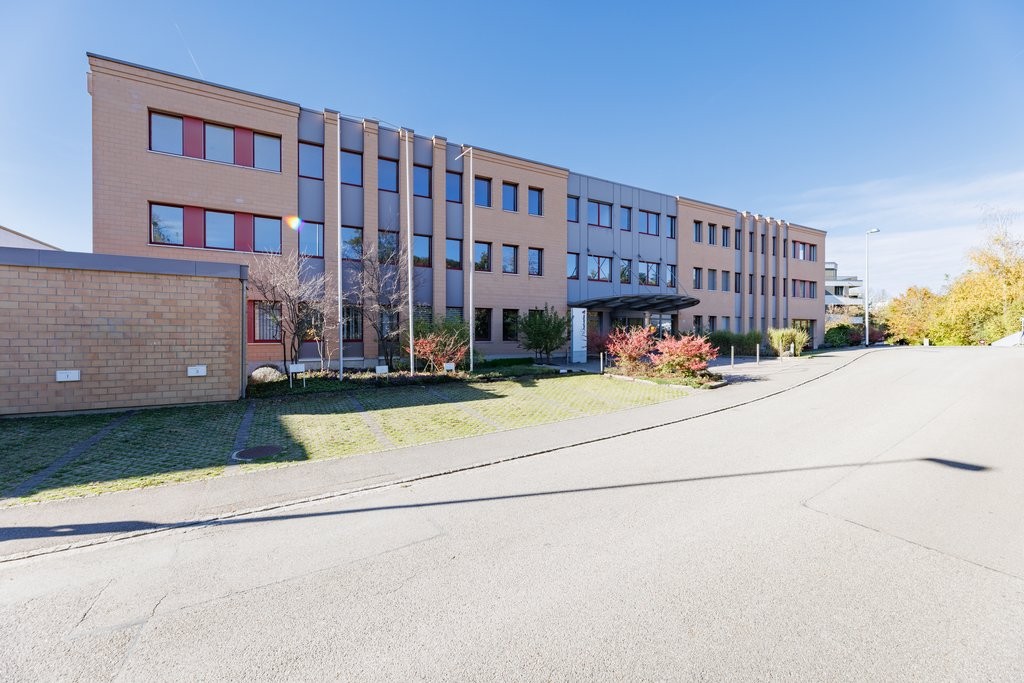 213m² office