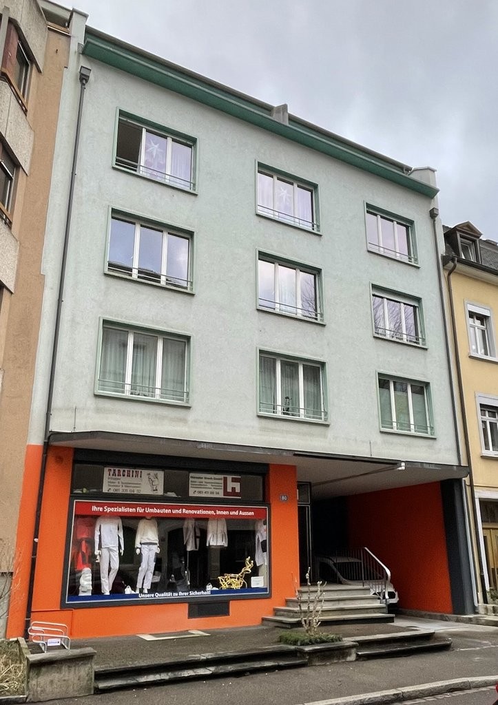 60m² commercial