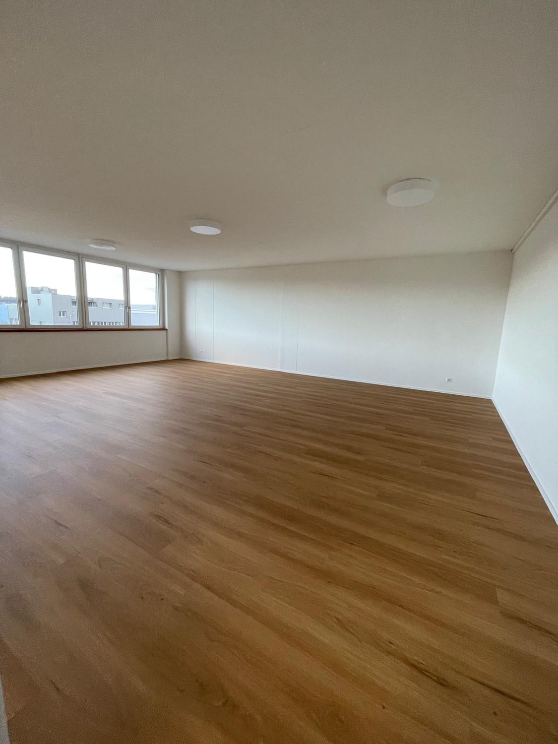 116m² commercial, photo 1 of 7