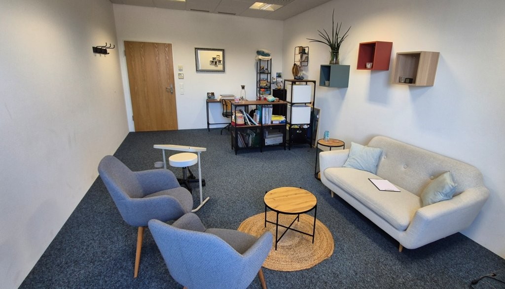 27m² office