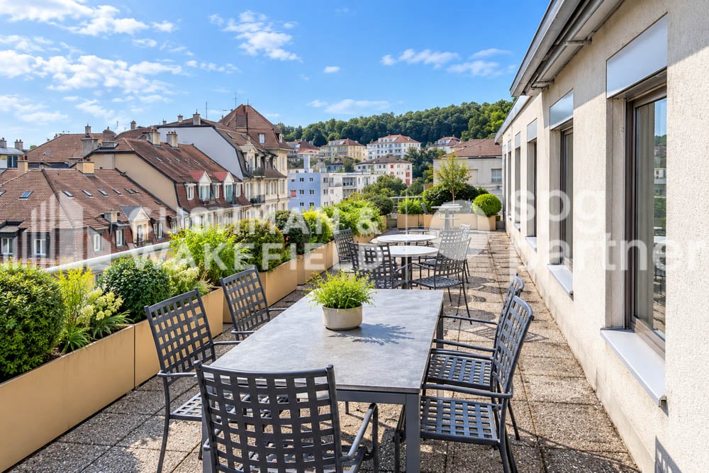 1410m² Büro