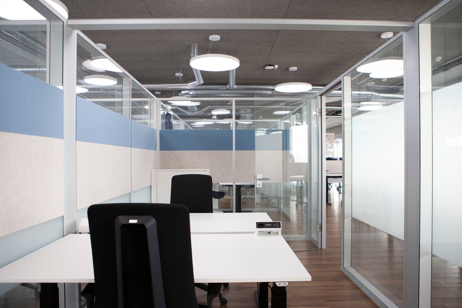 25m² office