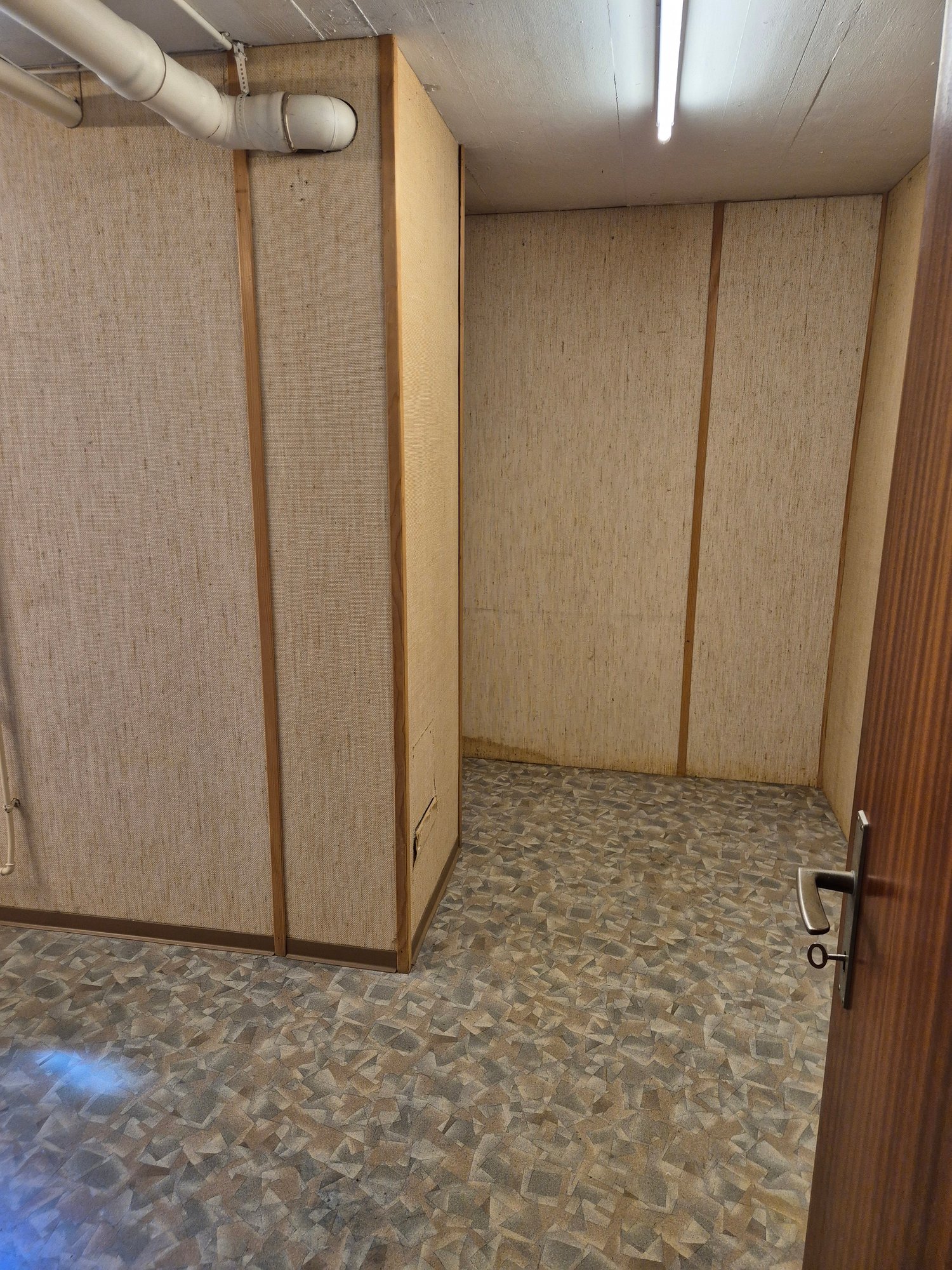 Locale hobby, foto 1 di 3
