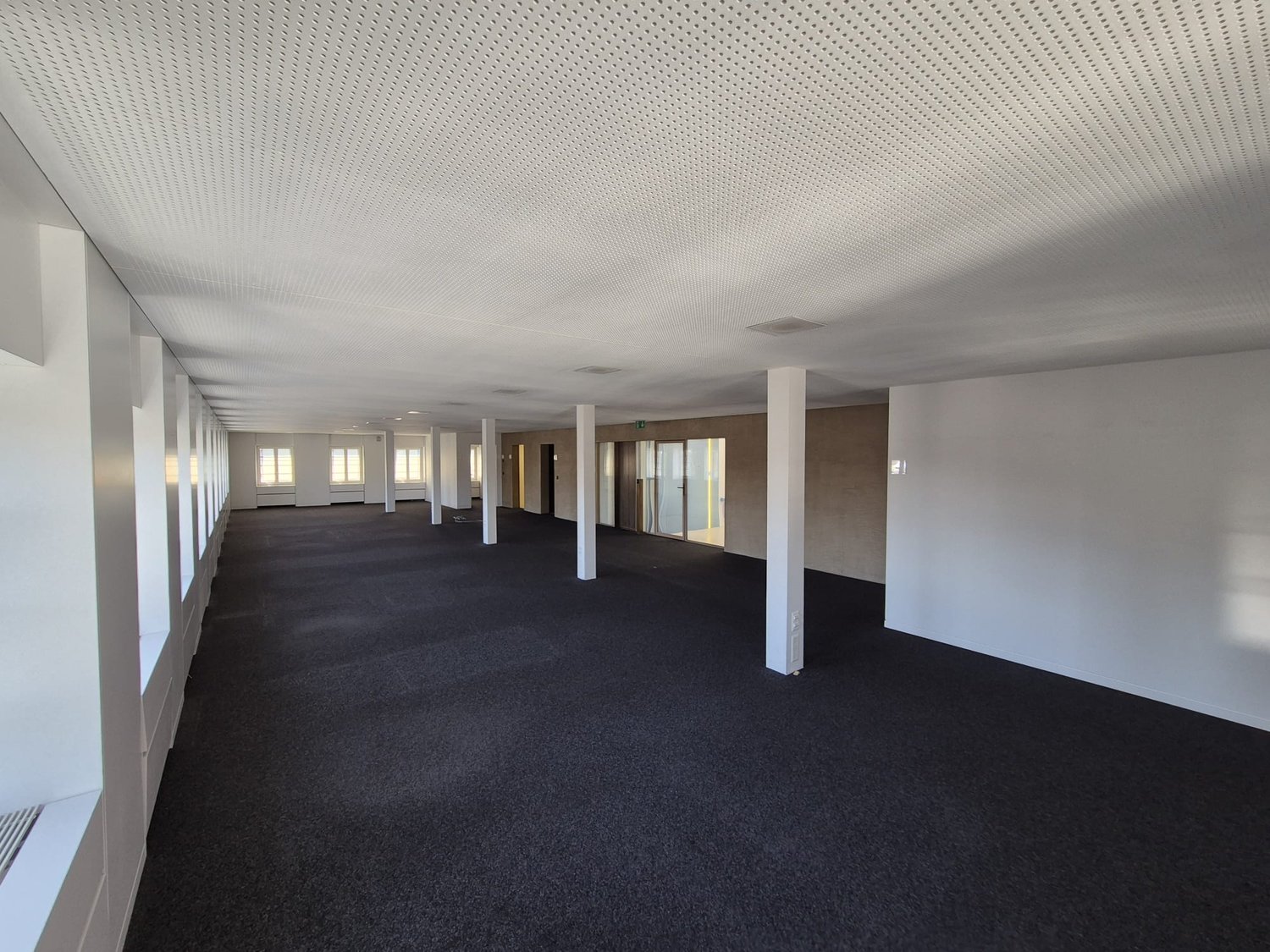 Office, Foto 4 von 8