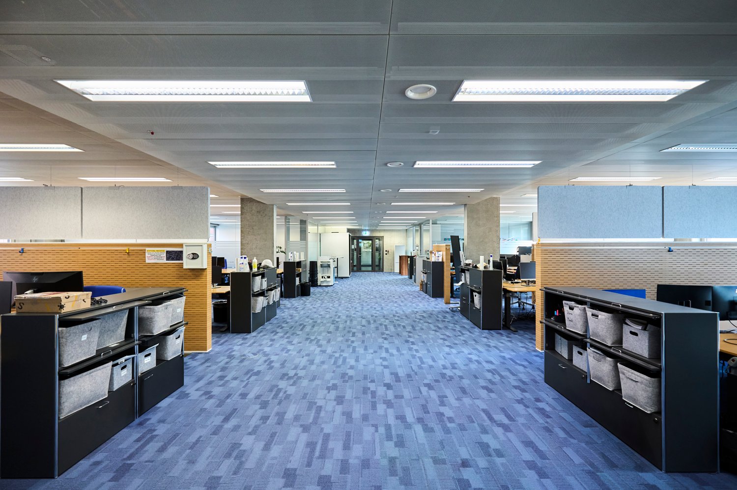 828m² bureau