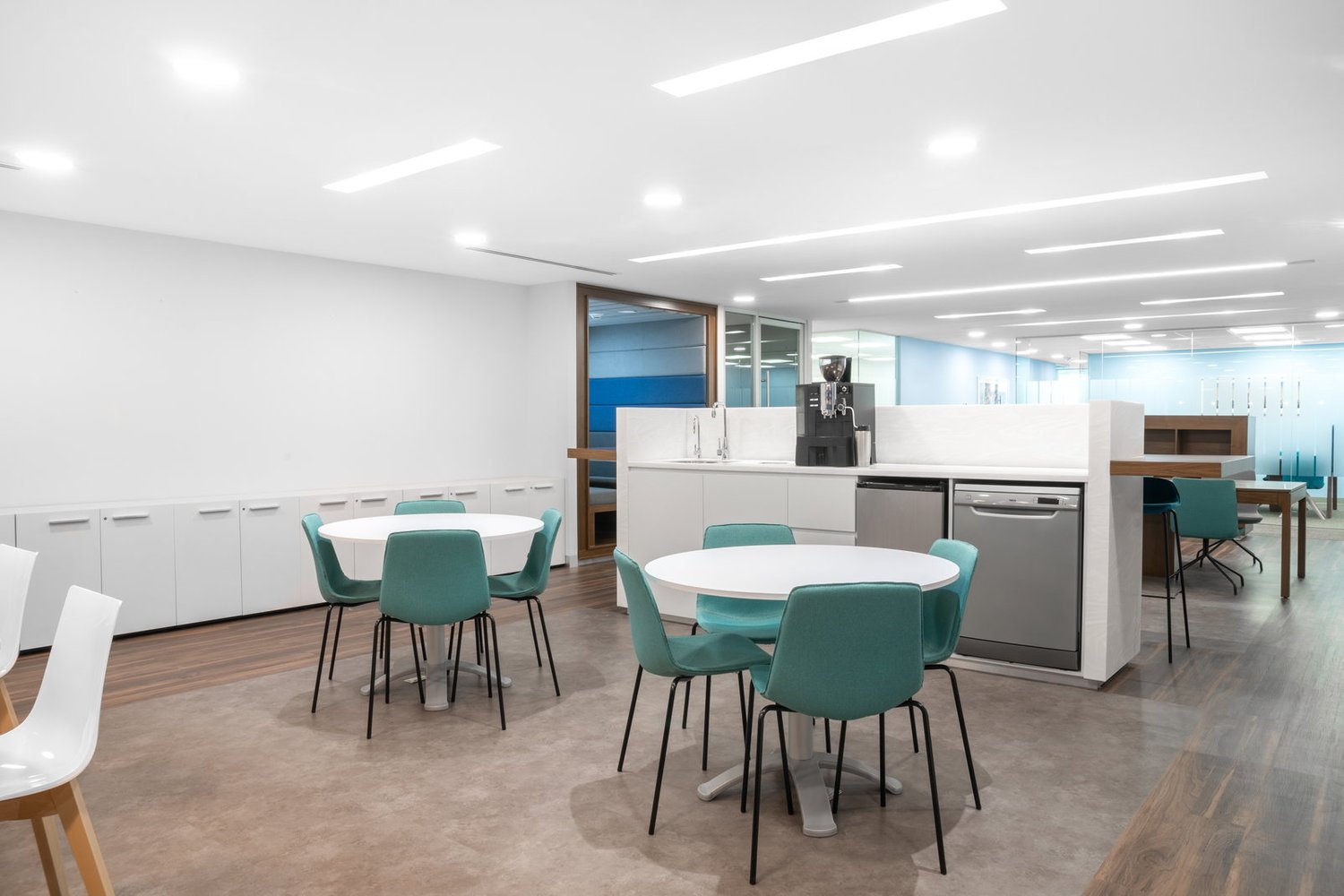 300m² office, photo 10 of 10