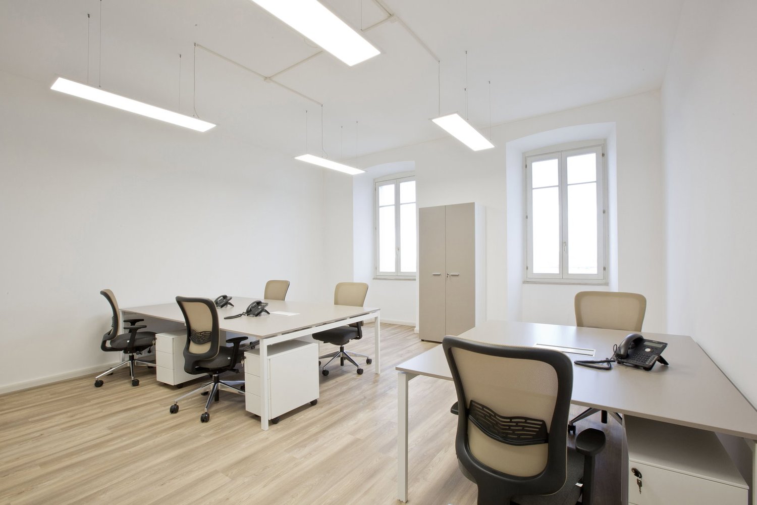 300m² office, photo 2 of 10