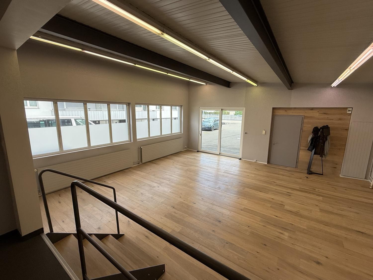 98m² commerciale