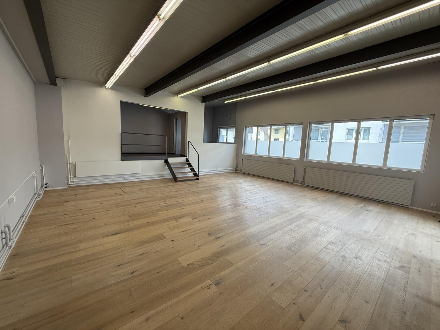 98m² commerciale