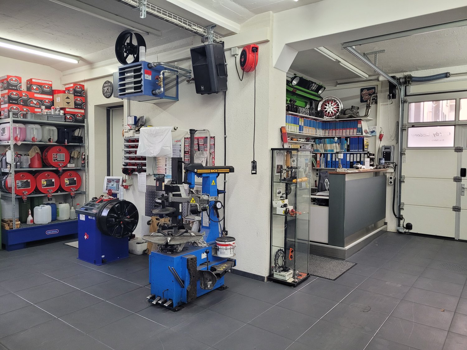 143m² officina, foto 3 di 10