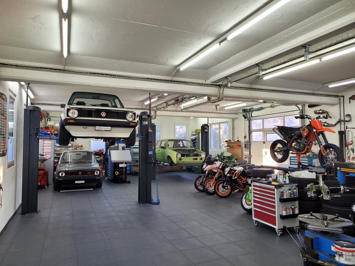 143m² officina, foto 2 di 10