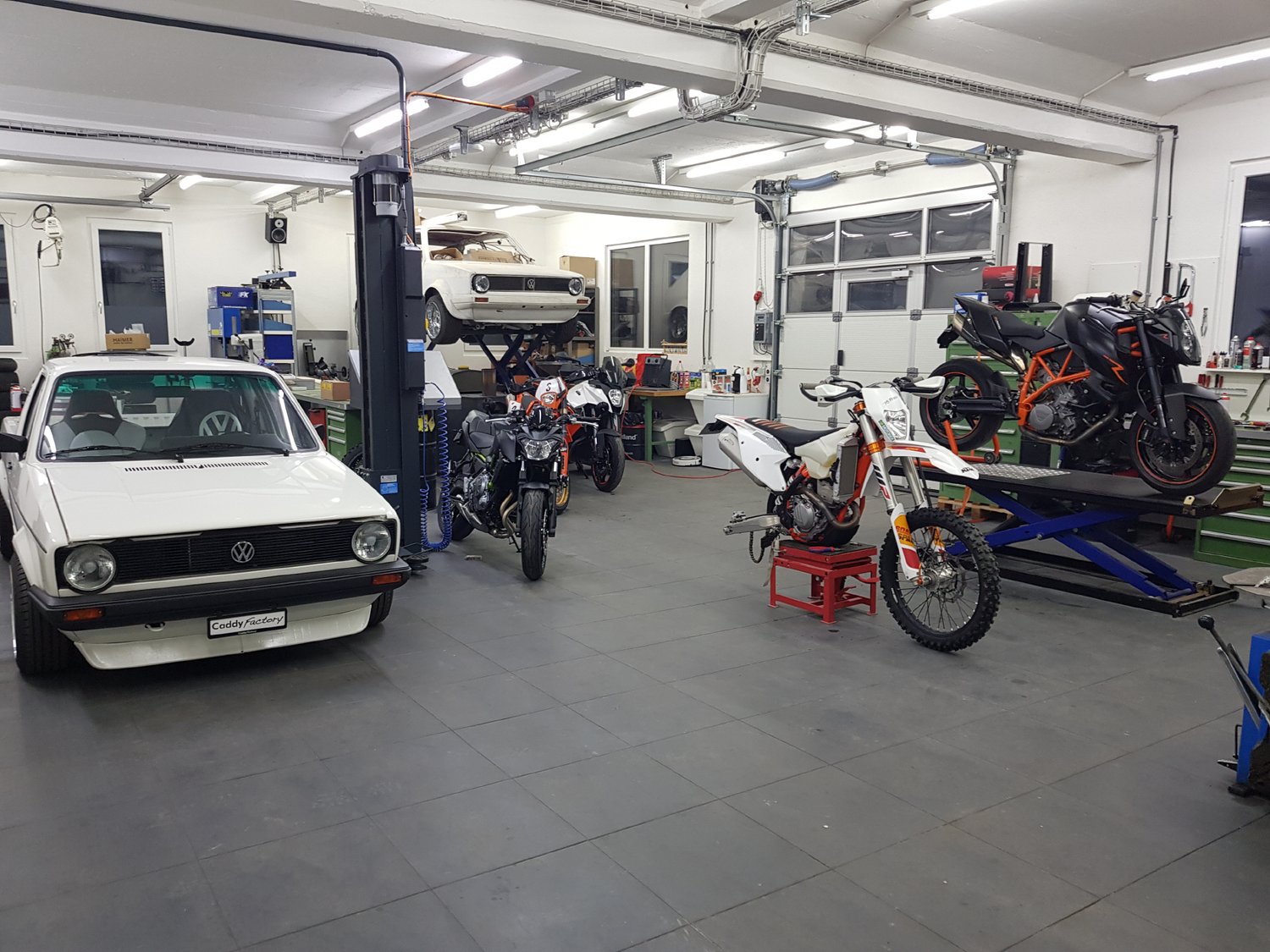 143m² officina, foto 8 di 10