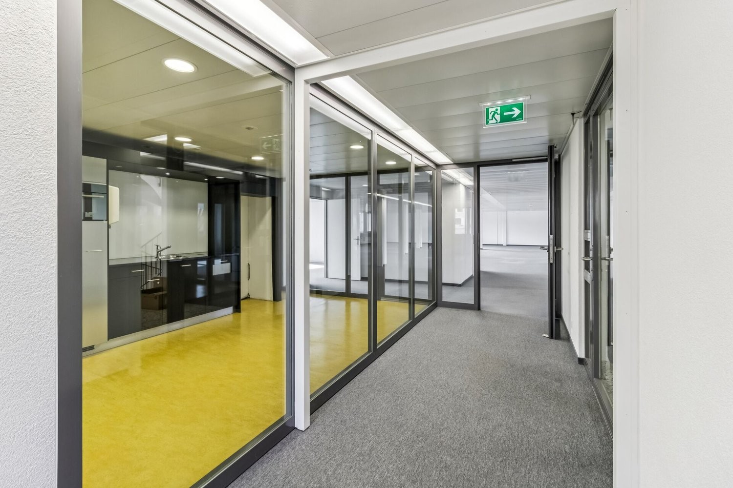 681m² ufficio