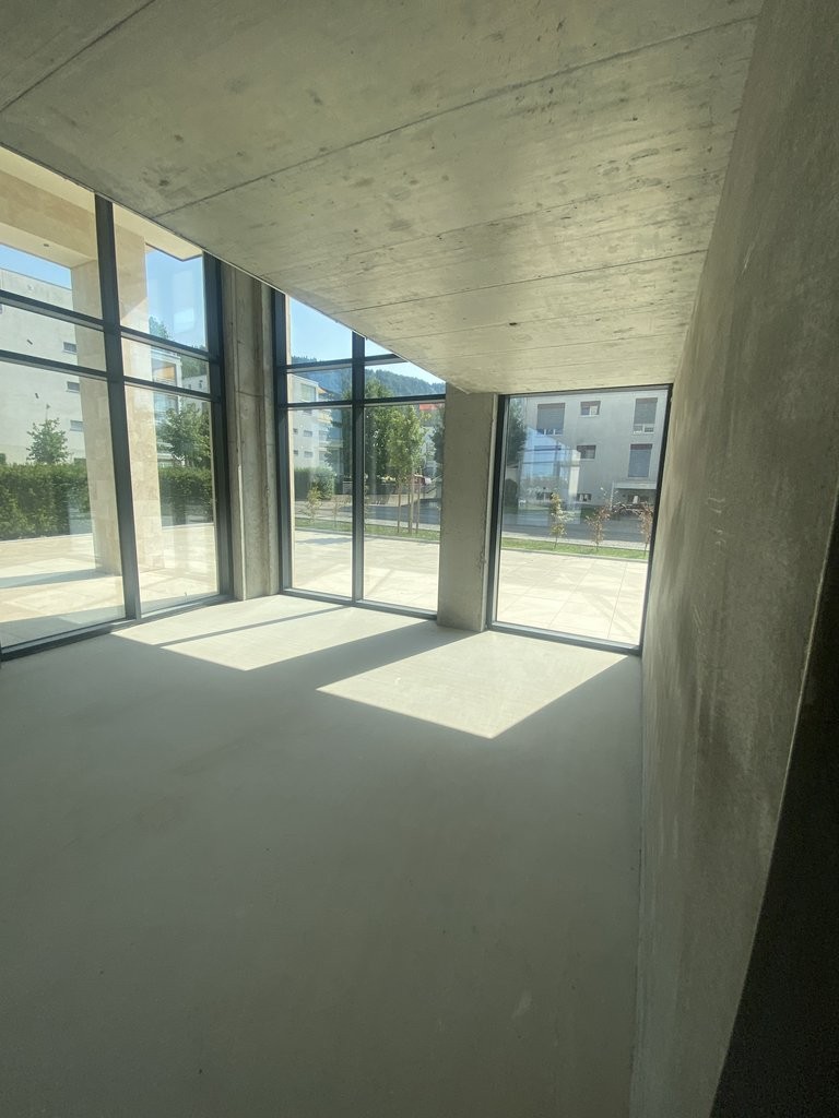 171m² commercial, Foto 2 von 10