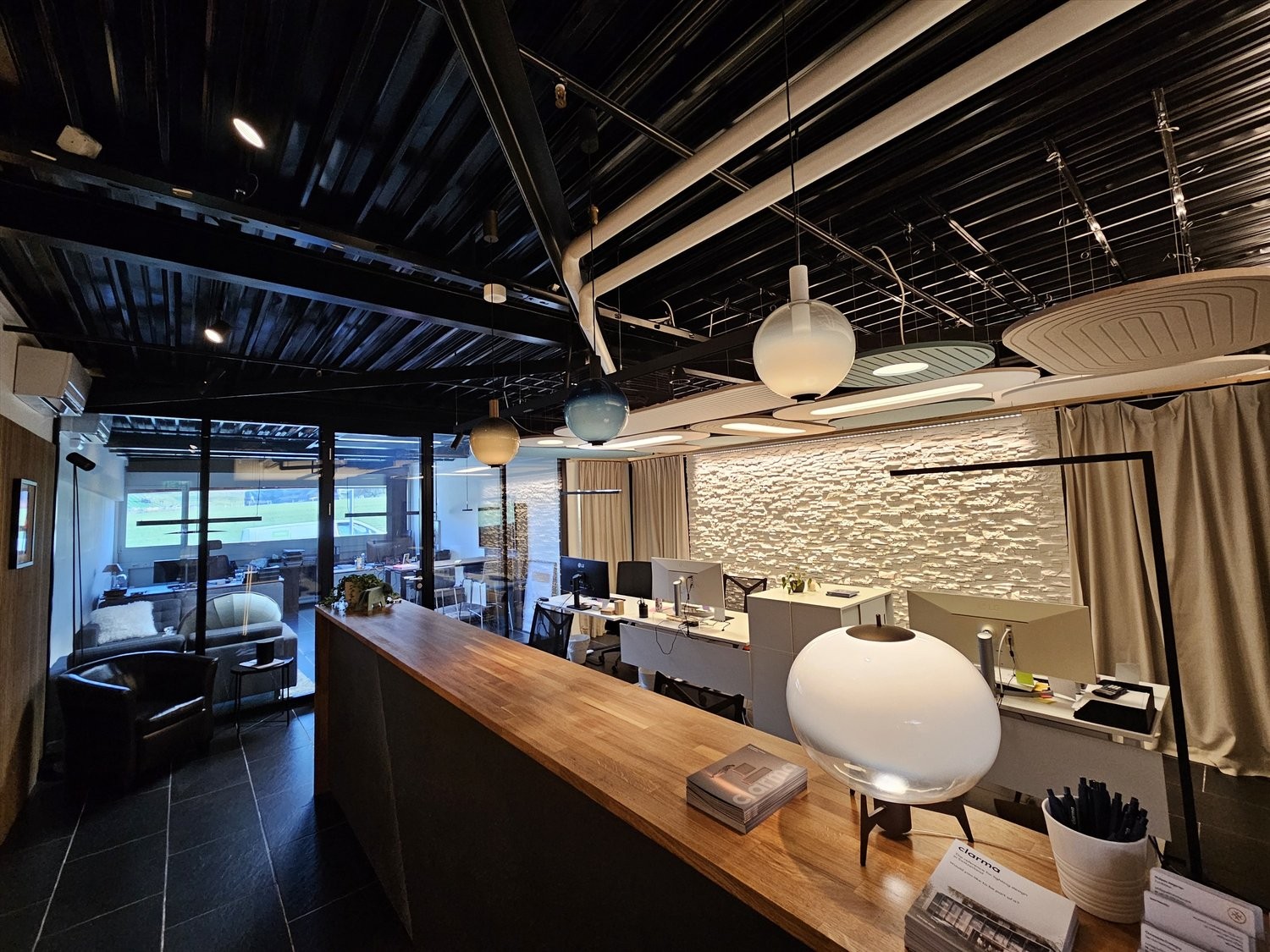 190m² Büro