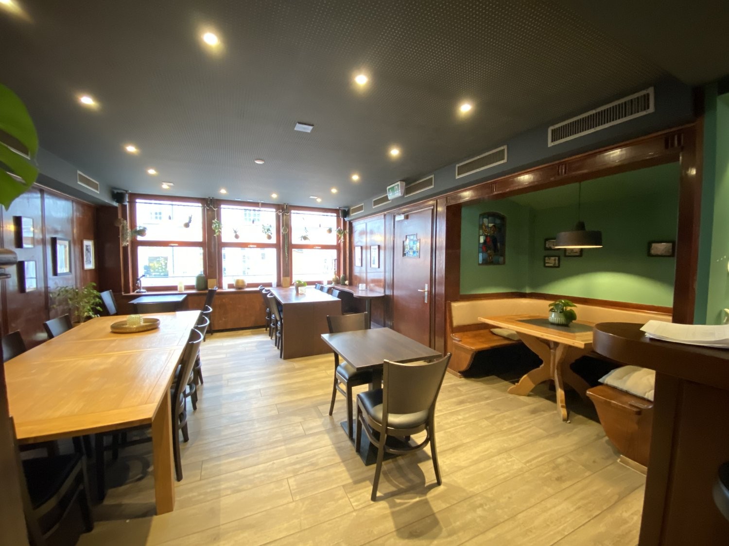 87m² restaurant