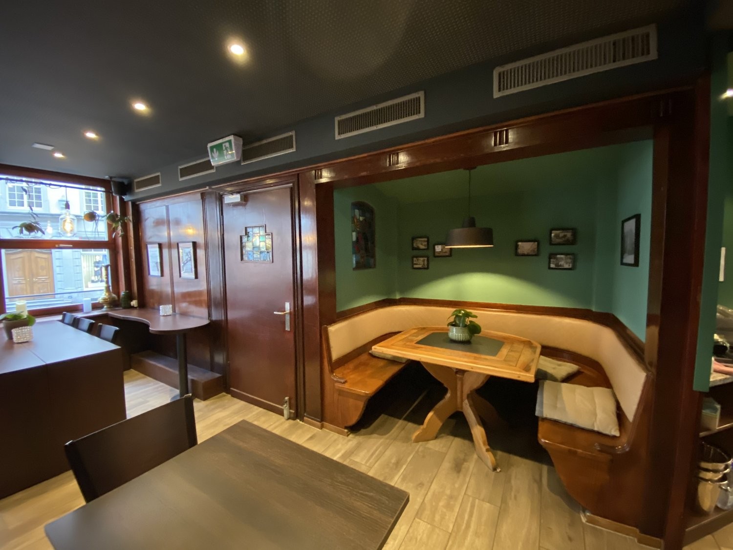 87m² restaurant