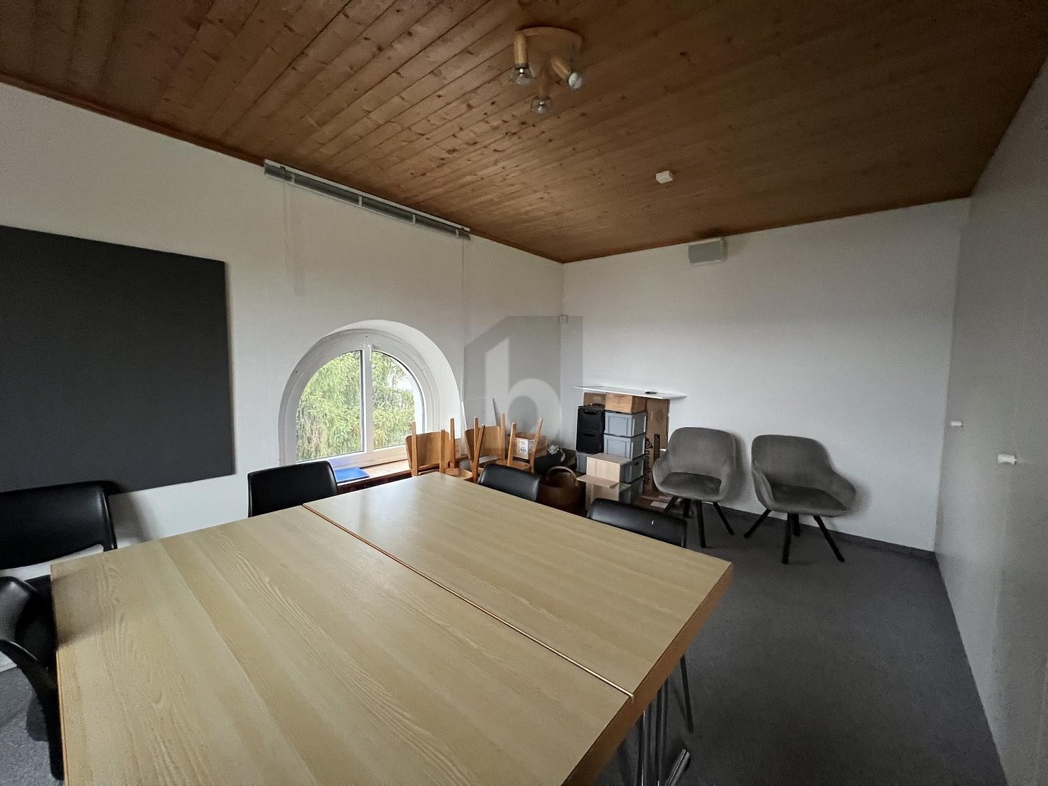negozio di 200m²
