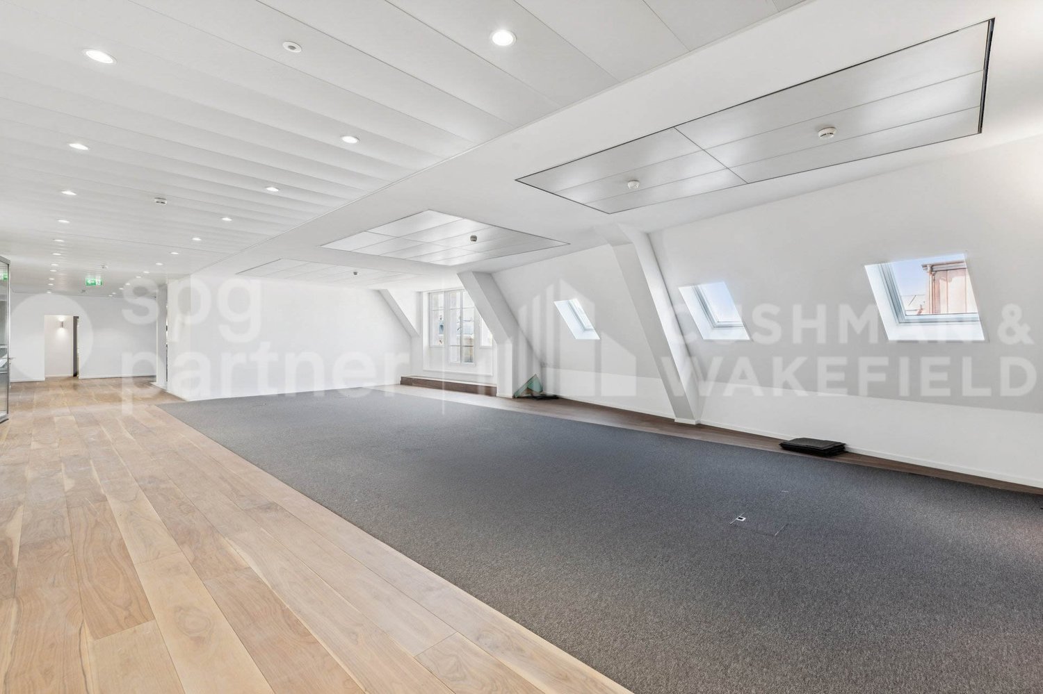 335m² Büro, Foto 3 von 10