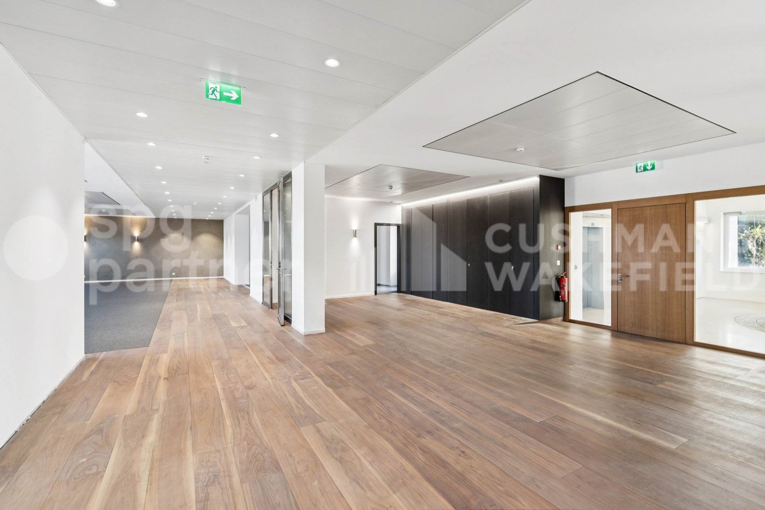 335m² Büro, Foto 2 von 10