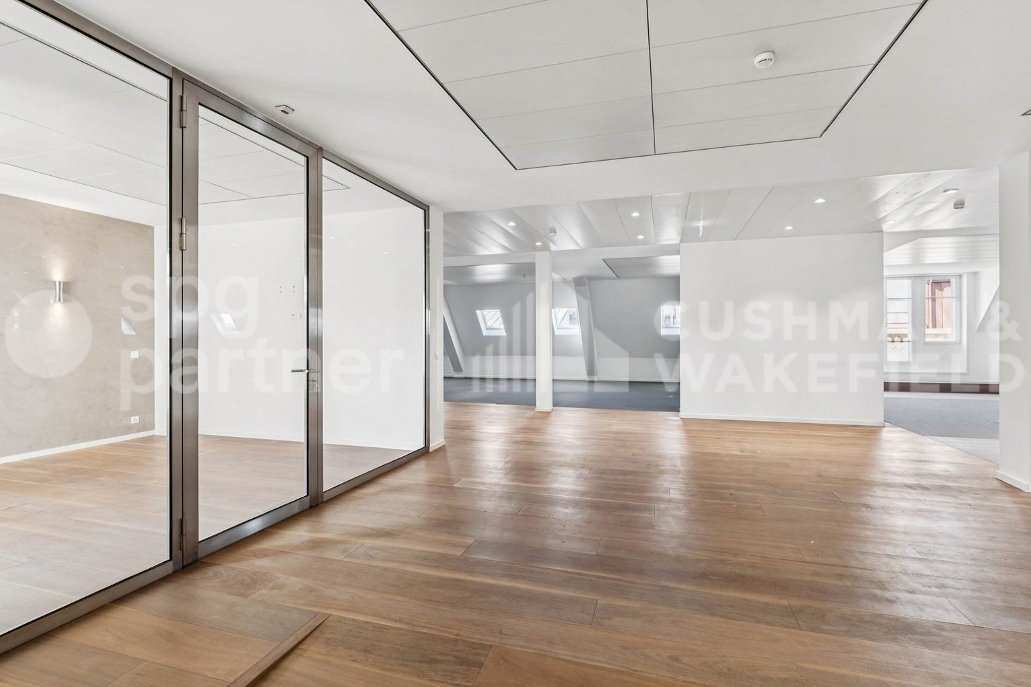 335m² Büro, Foto 7 von 10