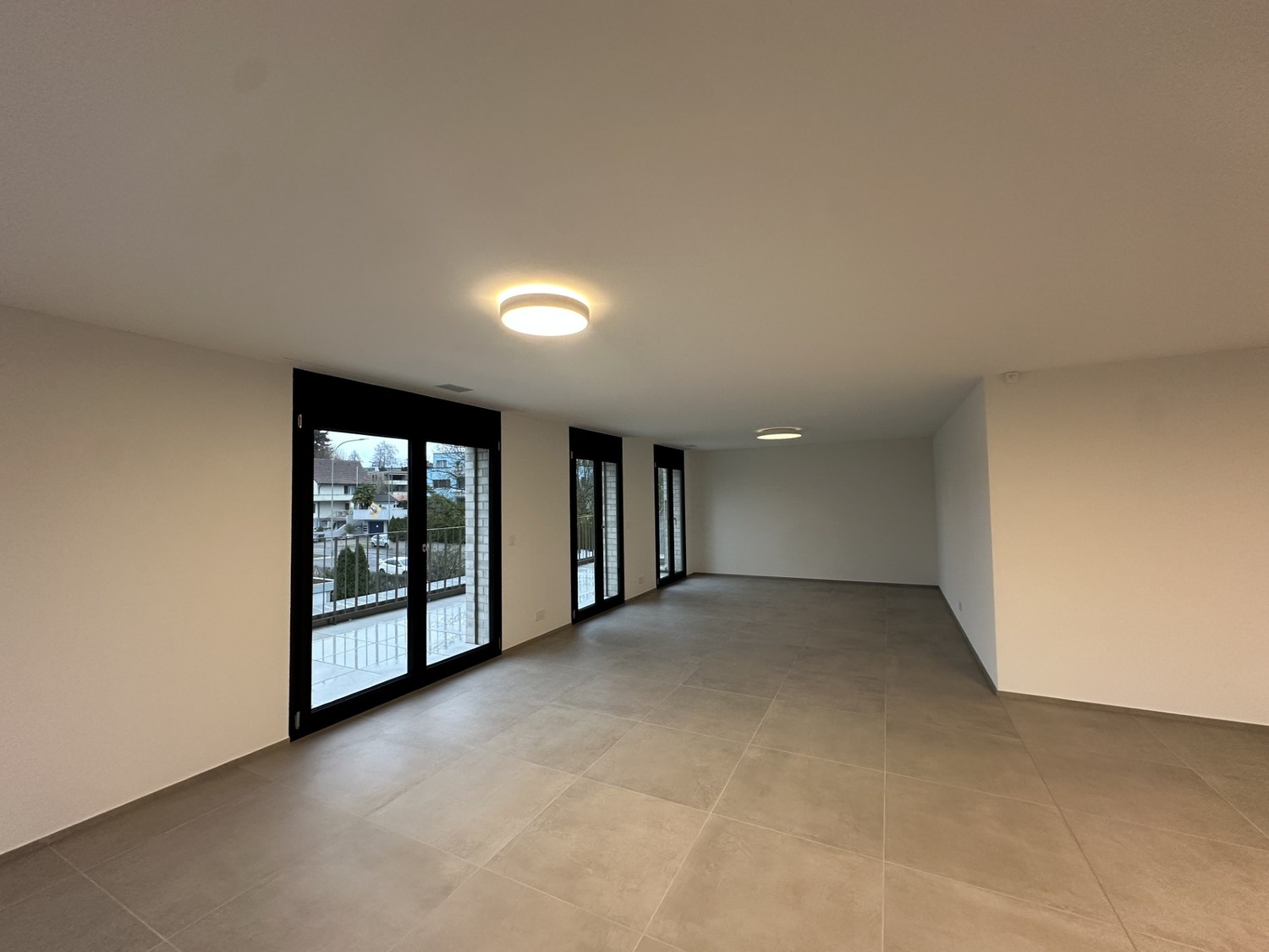 149m² commercial