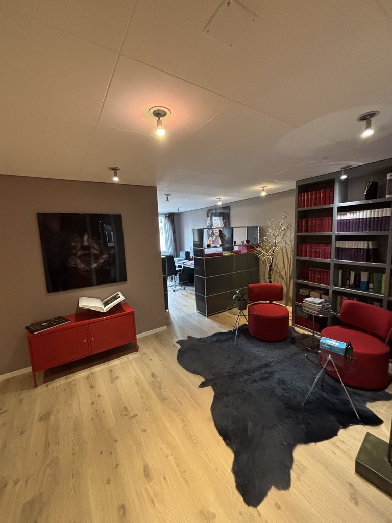 154m² Büro