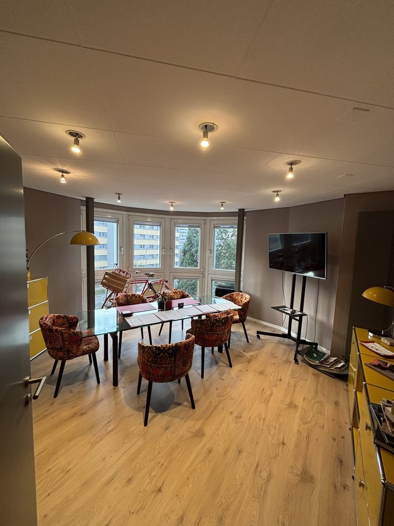 154m² Büro