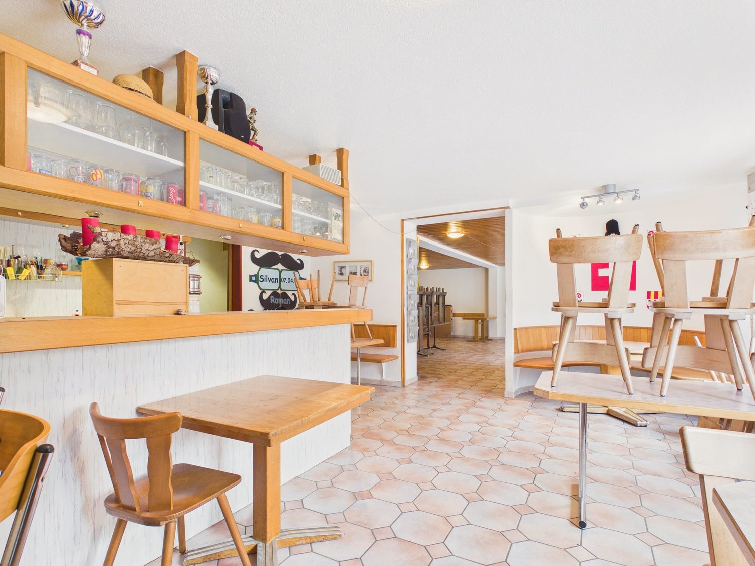160m² restaurant