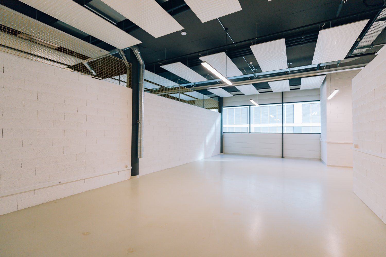 50m² atelier, Foto 2 von 2