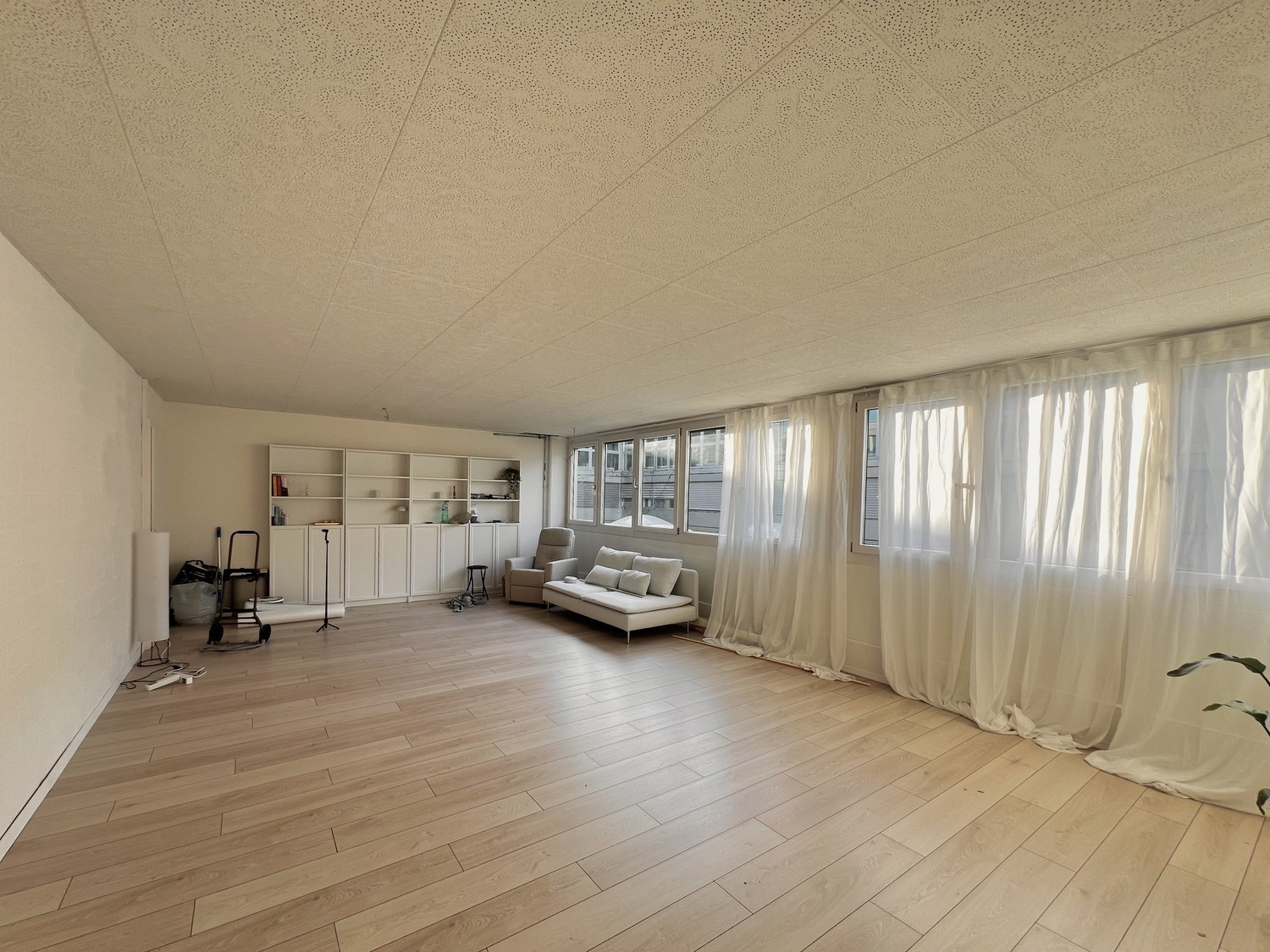 42m² office