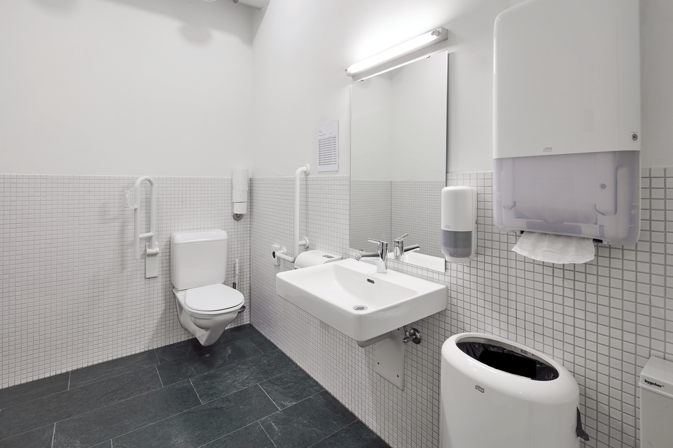 450m² commerciale, foto 10 di 10