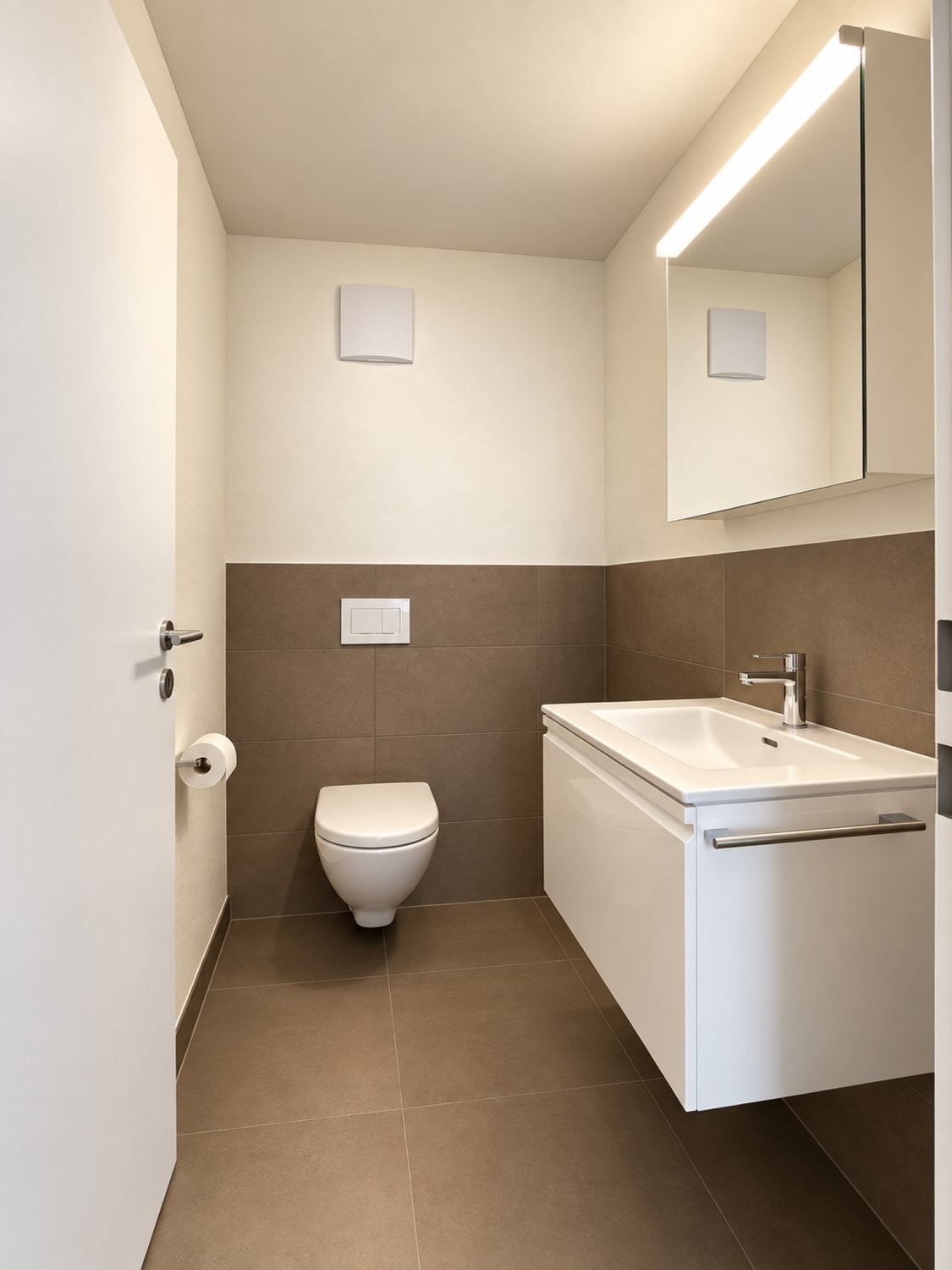 Edificio residenziale / commerciale, foto 4 di 8