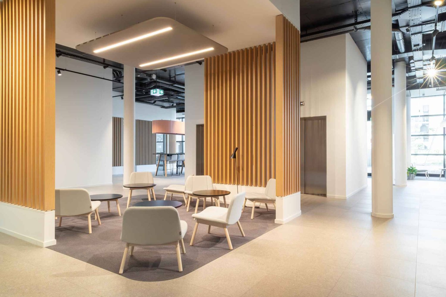 1125m² Büro