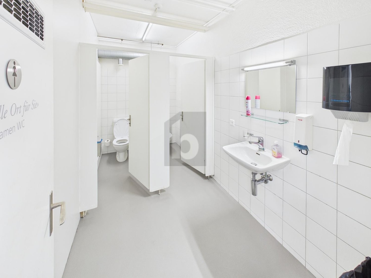 30m² office