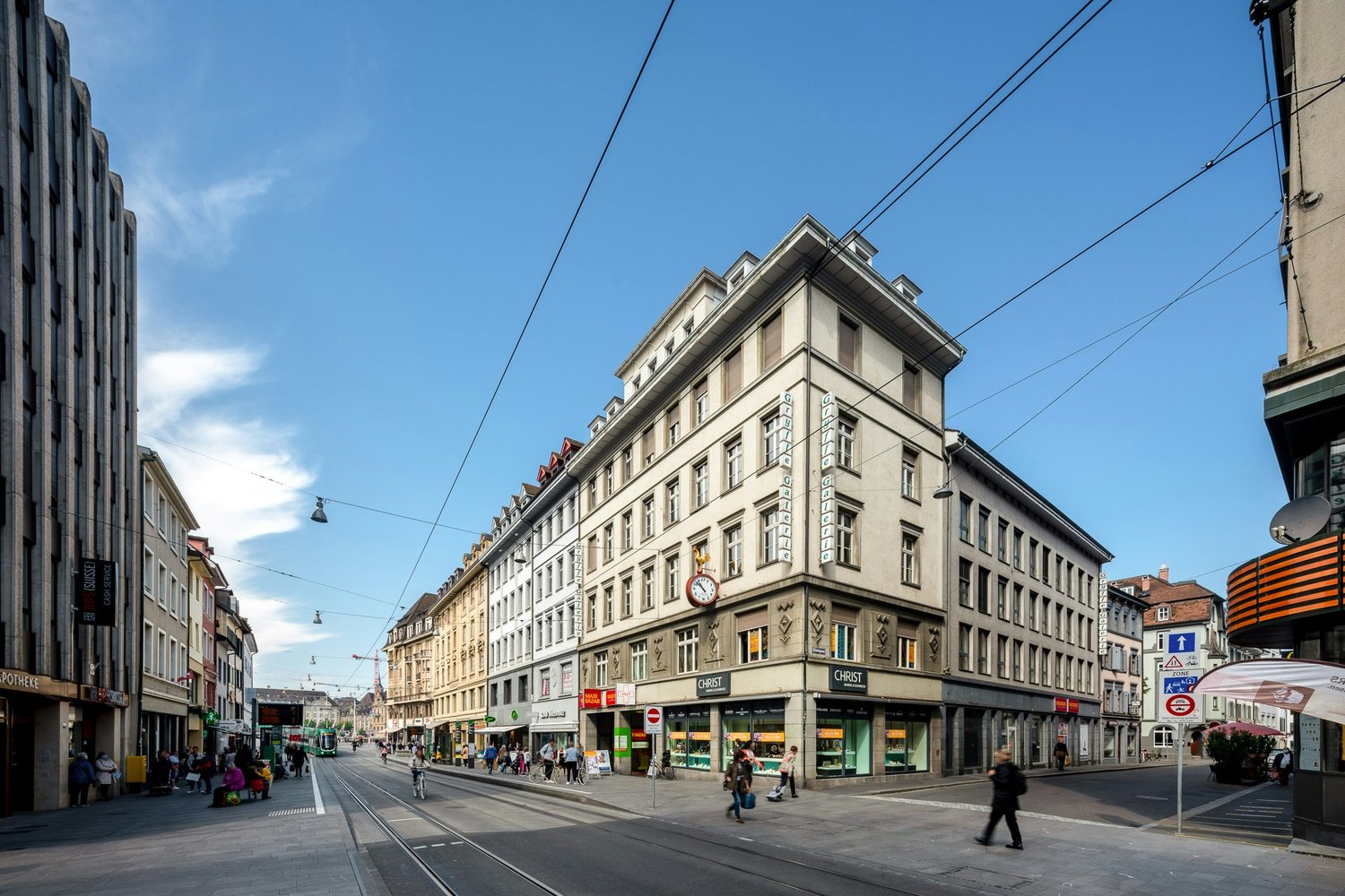 496m² office, Foto 1 von 10