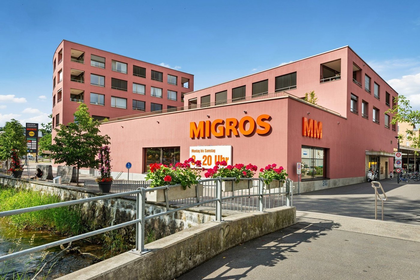 110m² negozio
