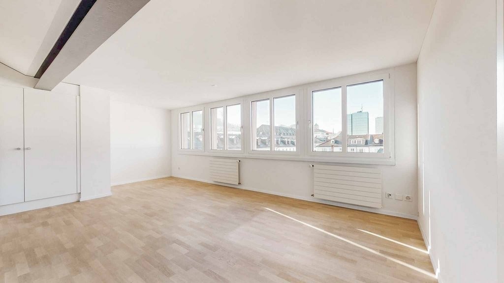 216m² office
