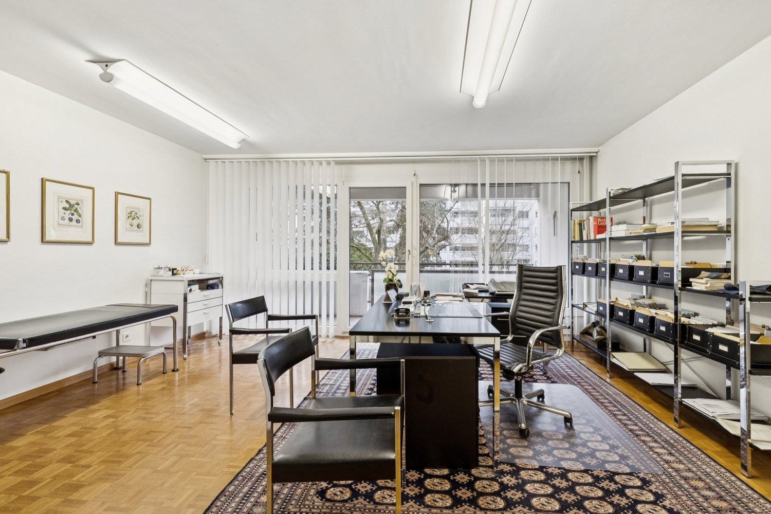 187m² office
