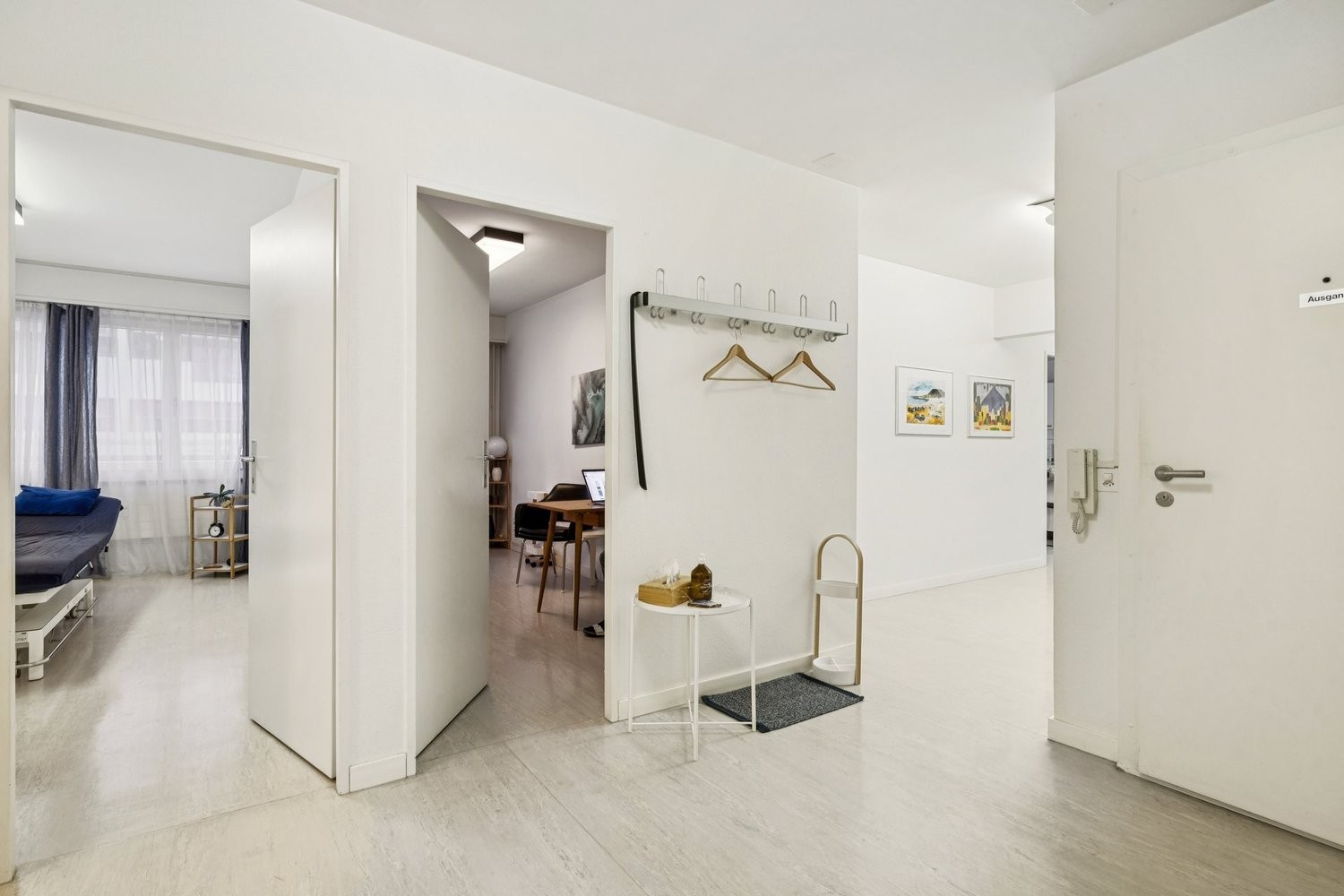187m² office