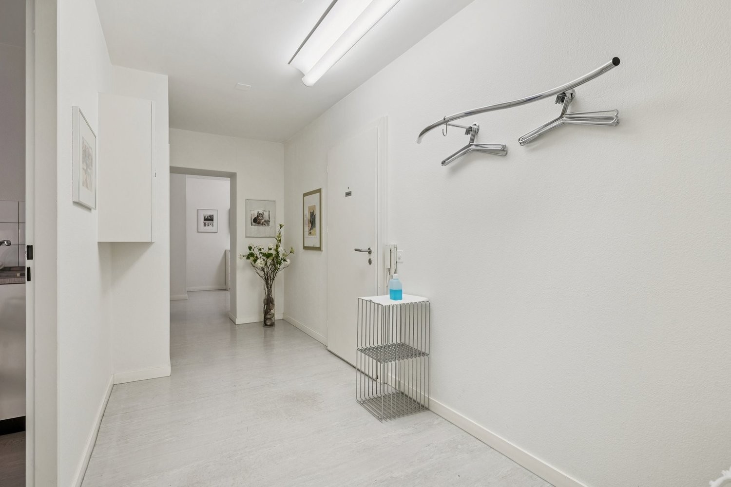 187m² office